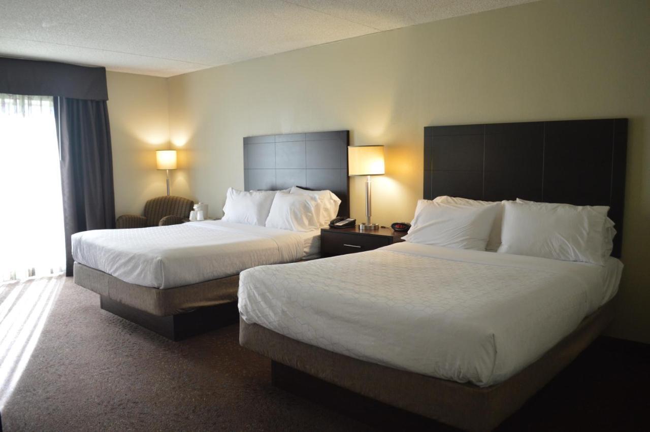 Holiday Inn Express Hotel & Suites Pittsburgh Airport By Ihg Robinson Township Екстериор снимка