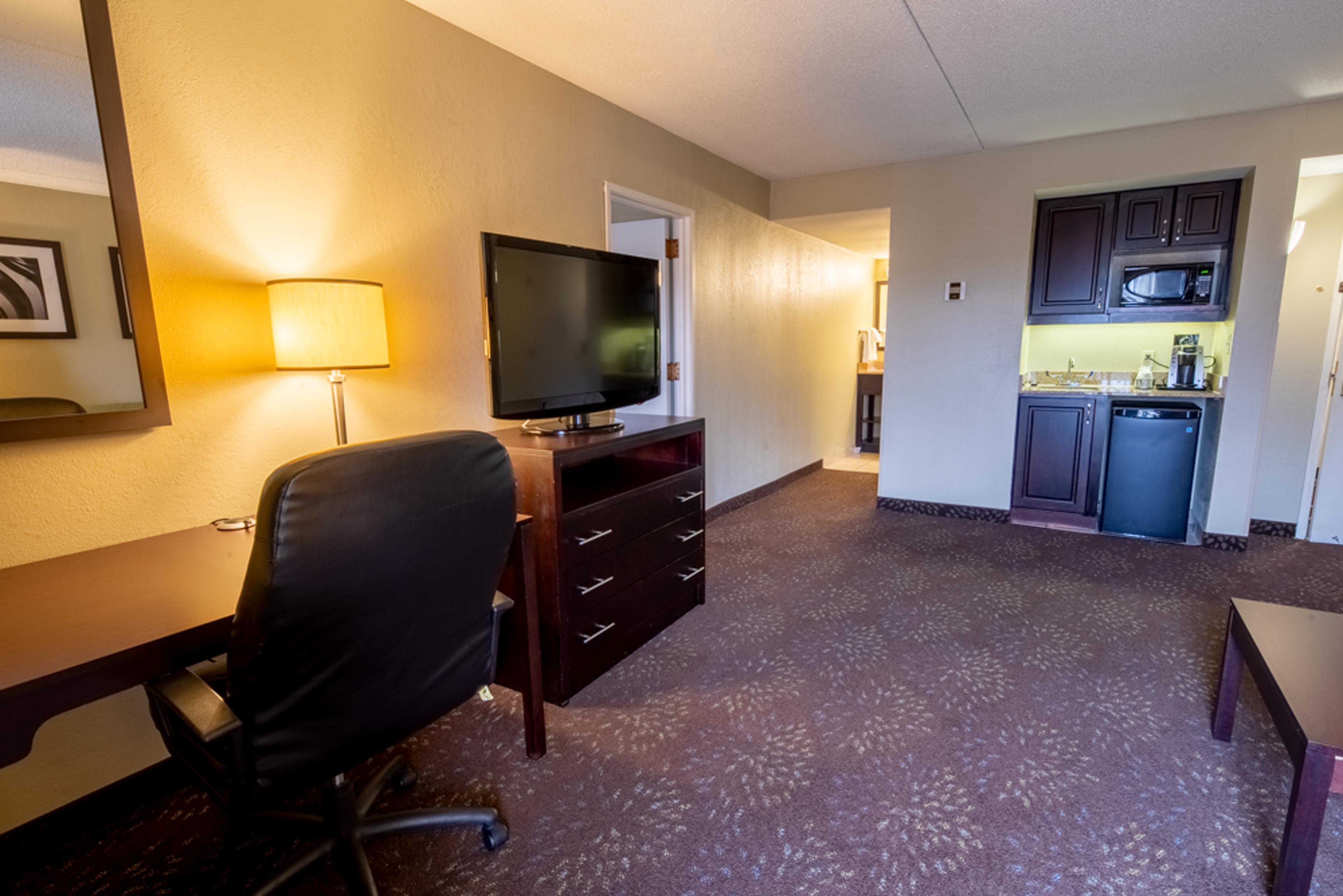 Holiday Inn Express Hotel & Suites Pittsburgh Airport By Ihg Robinson Township Екстериор снимка